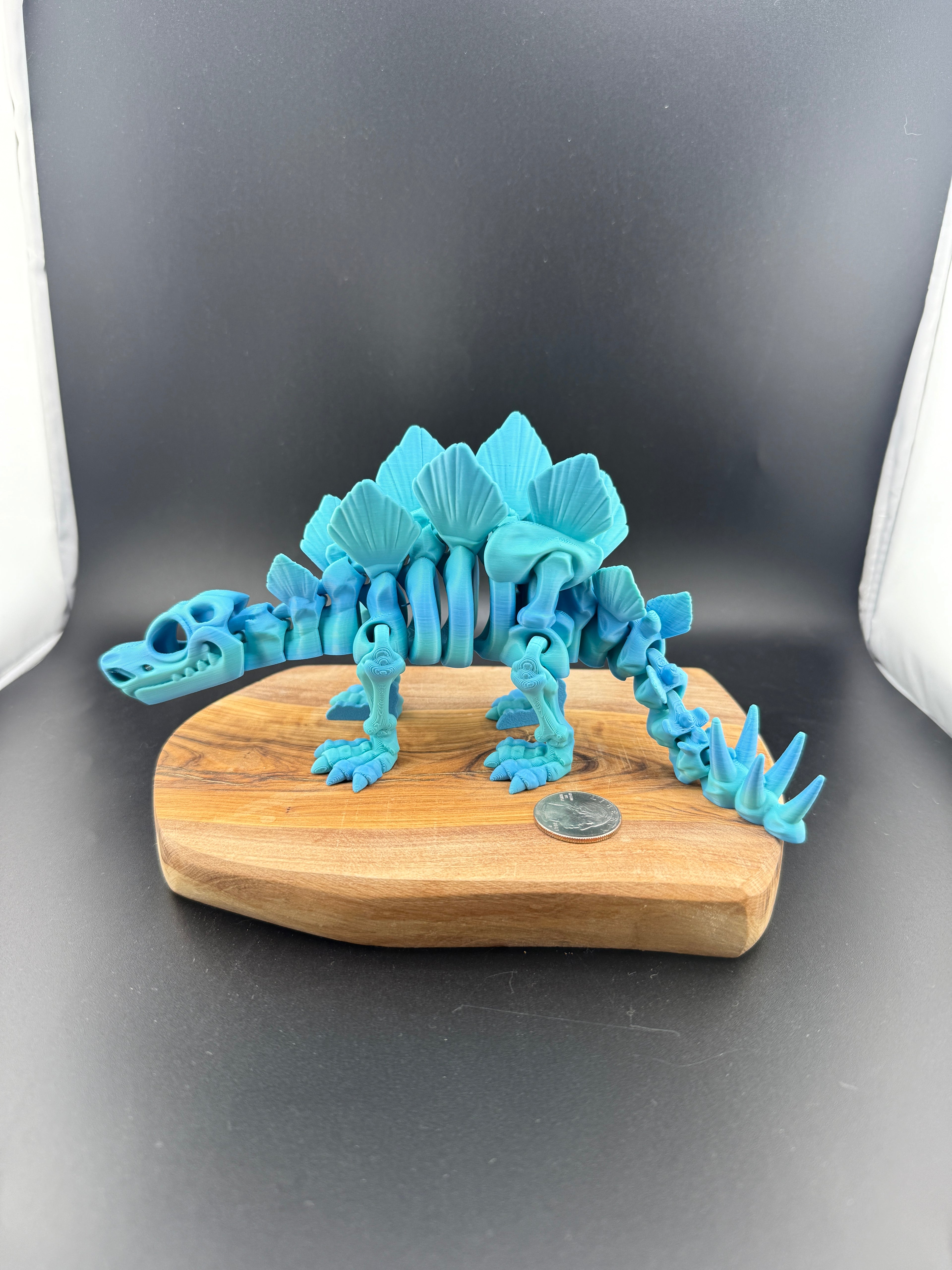3d printed dinosaur skeleton on a dark background. 
